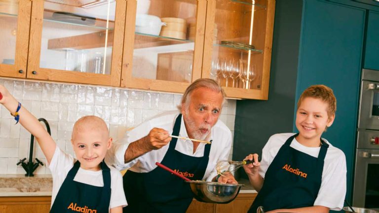 Aprende a cocinar croquetas, pescado y platos colombianos con los mejores chefs