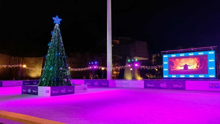 ¡A patinar! Abre en Colón la pista de hielo solidaria de Javier Fernández